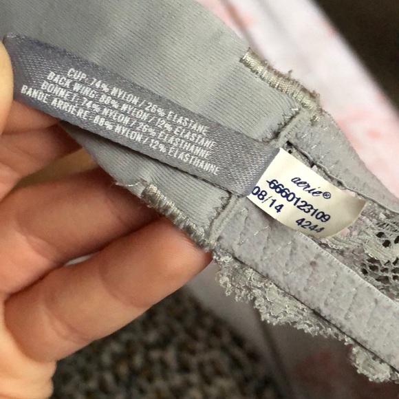 3 Bras 36B - Picture 7 of 8